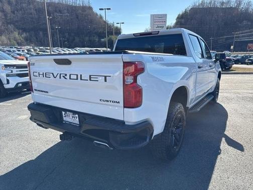 2024 Chevrolet Silverado 1500 Custom Trail Boss