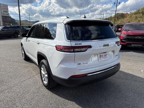 2022 Jeep Grand Cherokee L Laredo