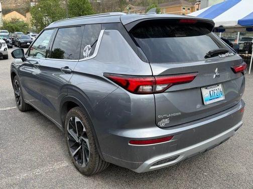 Gray 2024 Mitsubishi Outlander SEL
