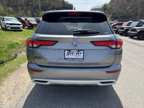 Gray 2024 Mitsubishi Outlander SEL