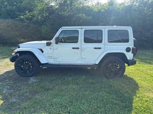 Bright White Clearcoat 2022 Jeep Wrangler Unlimited 4xe Sahara