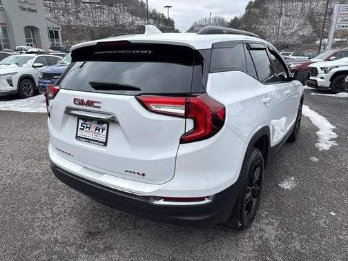 2022 GMC Terrain AT4