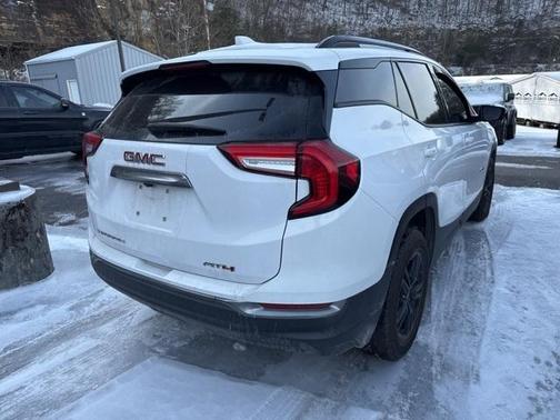 2022 GMC Terrain AT4