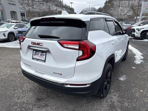2022 GMC Terrain AT4