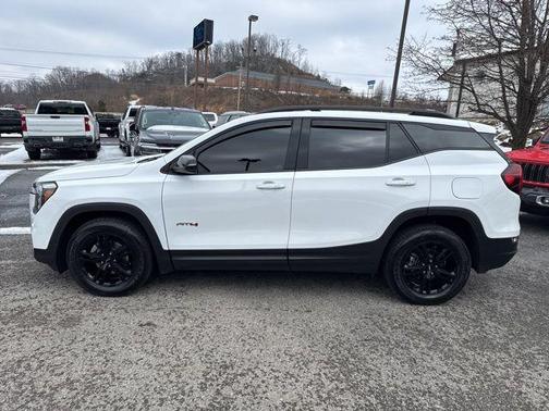 2022 GMC Terrain AT4