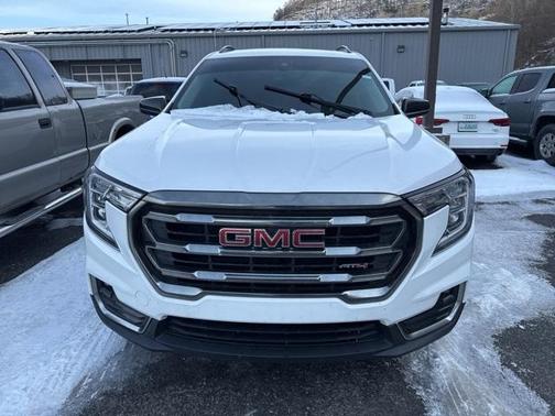 2022 GMC Terrain AT4