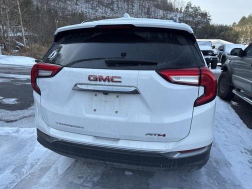 2022 GMC Terrain AT4