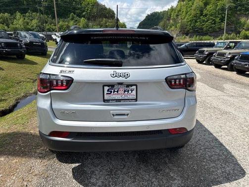 Silver Zynith 2025 Jeep Compass Limited