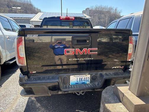 2022 GMC Canyon AT4 w/Cloth