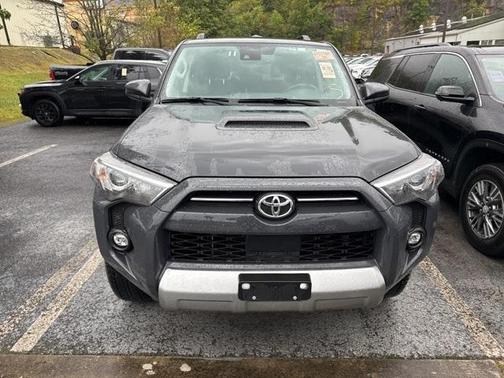 2024 Toyota 4Runner TRD Off Road