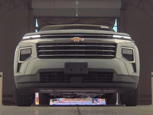 Sterling Gray Metallic 2024 Chevrolet Traverse LT