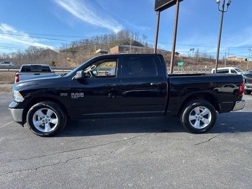 2023 RAM 1500 Classic SLT