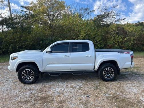 2021 Toyota Tacoma 
