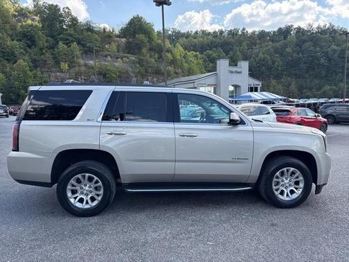 2017 GMC Yukon SLT