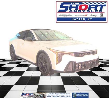 Snow White Pearl 2025 Kia K4 GT-Line Turbo