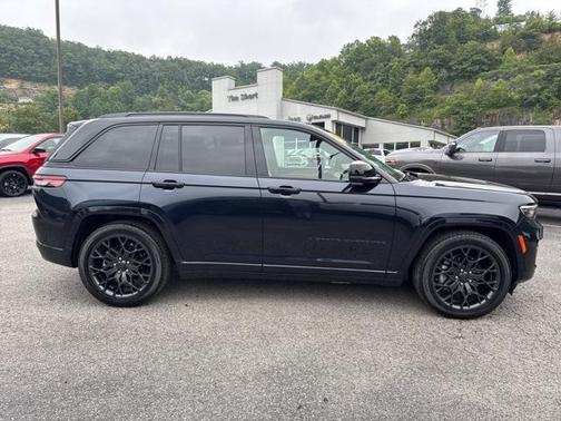 2024 Jeep Grand Cherokee 4xe Summit