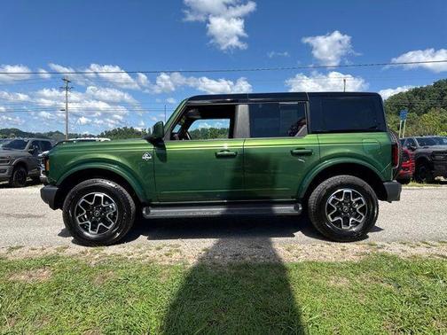 Green Metallic 2025 Ford Bronco Outer Banks