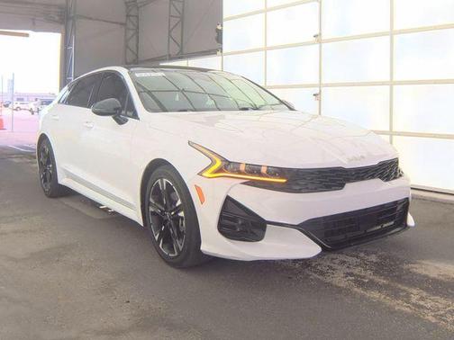 Glacial White Pearl 2024 Kia K5 GT-Line