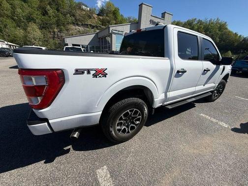 Oxford White 2022 Ford F-150 XL