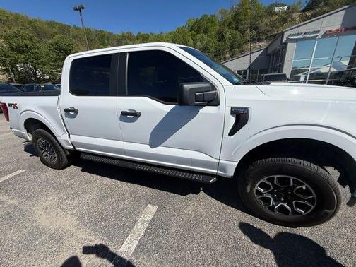 Oxford White 2022 Ford F-150 XL
