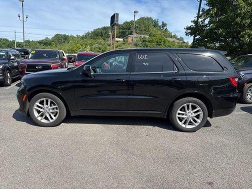 DB Black Crystal Clearcoat 2025 Dodge Durango GT