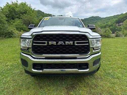 Bright White Clearcoat 2022 RAM 3500 Big Horn