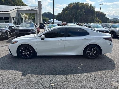 2023 Toyota Camry SE Nightshade