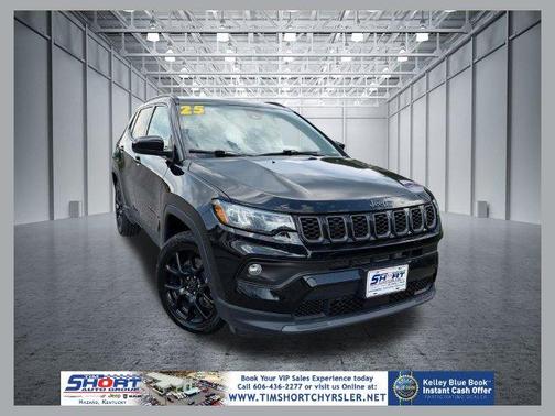 Diamond Black 2025 Jeep Compass Latitude