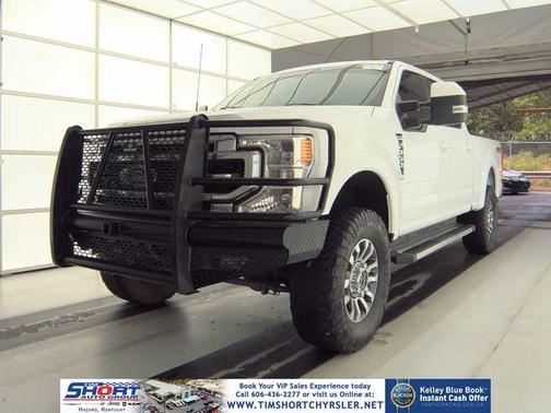 Oxford White 2022 Ford F-350 Lariat Super Duty