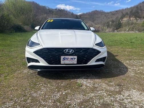 Quartz White 2022 Hyundai SONATA Limited