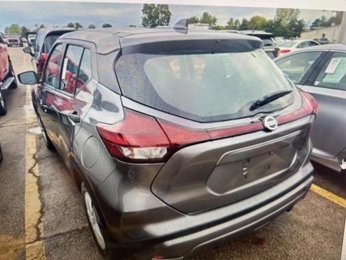 2021 Nissan Kicks S