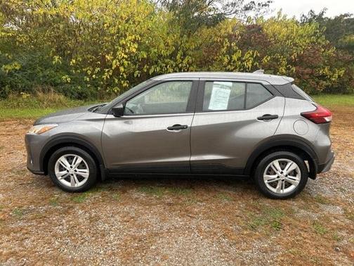 2021 Nissan Kicks S