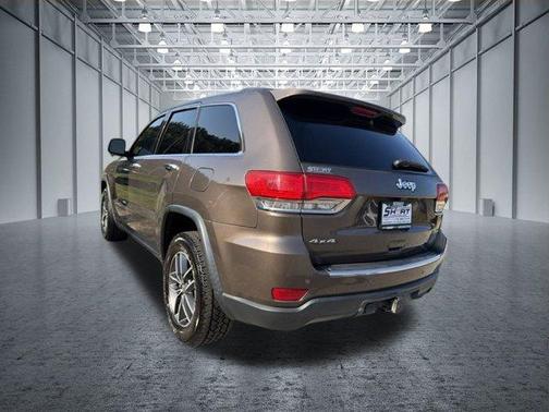 Walnut Brown 2018 Jeep Grand Cherokee Limited