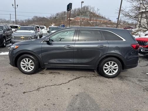 2020 Kia Sorento LX