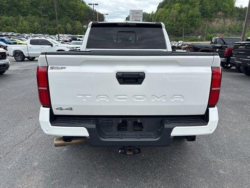 Ice 2024 Toyota Tacoma SR5