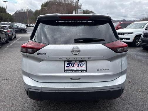 2024 Nissan Rogue SV