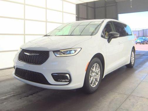 Bright White Clearcoat 2024 Chrysler Pacifica Touring-L