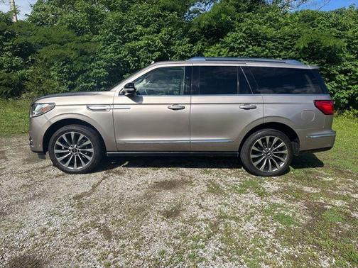 Mocha 2020 Lincoln Navigator Reserve