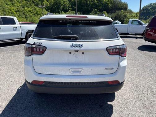 Bright White Clearcoat 2022 Jeep Compass Latitude