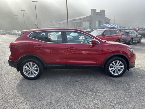 2018 Nissan Rogue Sport S