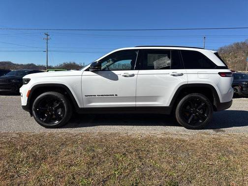 Bright White Clearcoat 2025 Jeep Grand Cherokee Limited