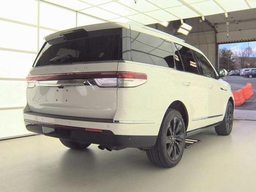 2024 Lincoln Navigator Reserve