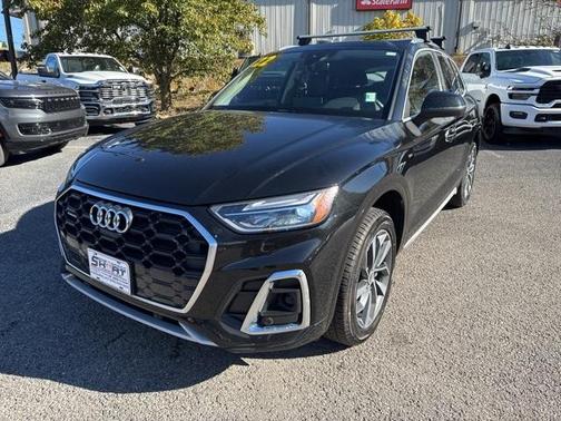 2022 Audi Q5 45 S line quattro Premium
