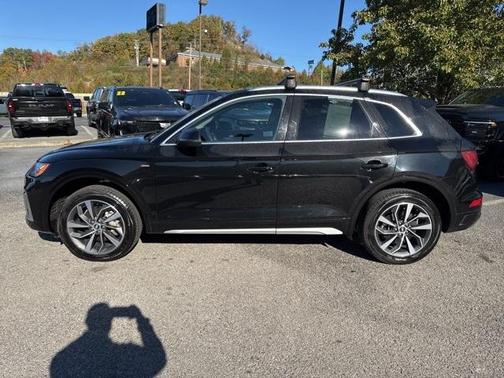 2022 Audi Q5 45 S line quattro Premium