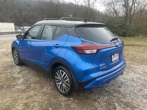 2023 Nissan Kicks SV