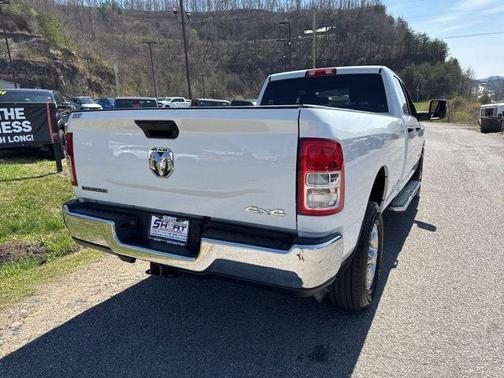 Bright White Clearcoat 2024 RAM 2500 Big Horn