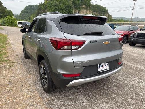 Sterling Gray Metallic 2025 Chevrolet Trailblazer LT
