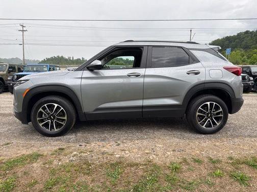 Sterling Gray Metallic 2025 Chevrolet Trailblazer LT