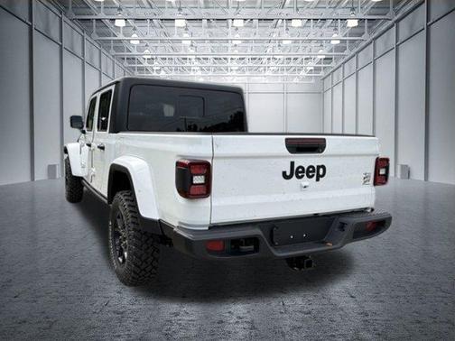 Bright White Clearcoat 2026 Jeep Gladiator Sport