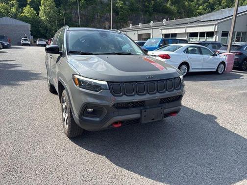 Sting Gray Clearcoat 2022 Jeep Compass Trailhawk